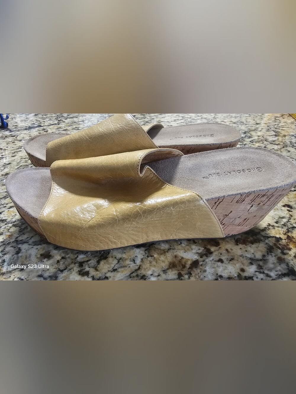 Chocolat Blu Women's Mustard Leather Slide Mules Size 10 - Picture 2 of 11